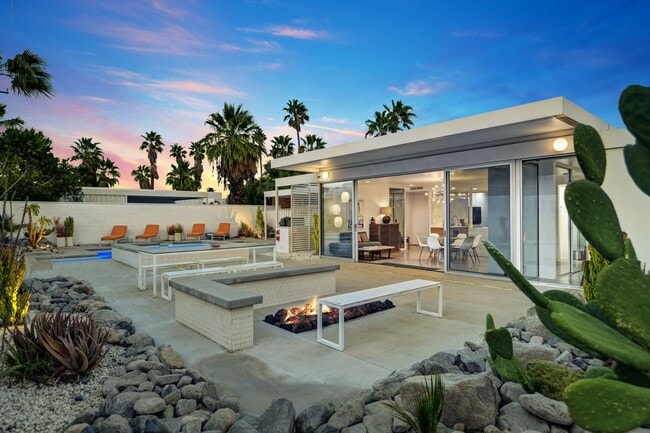 Building Photo - Mid-Century Steel Oasis in Palm Springs