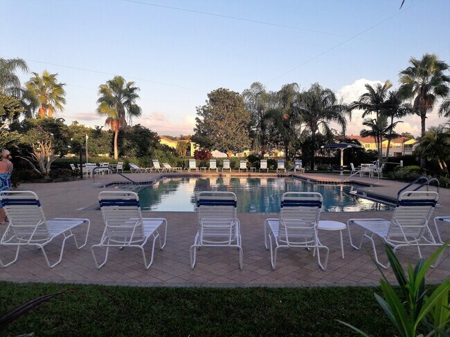 Building Photo - Annual unfurnished-3 bedroom, 2 bath condo with garage in gated community!