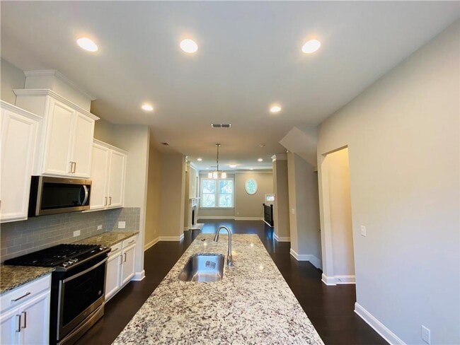 Building Photo - 1815 Hislop Ln