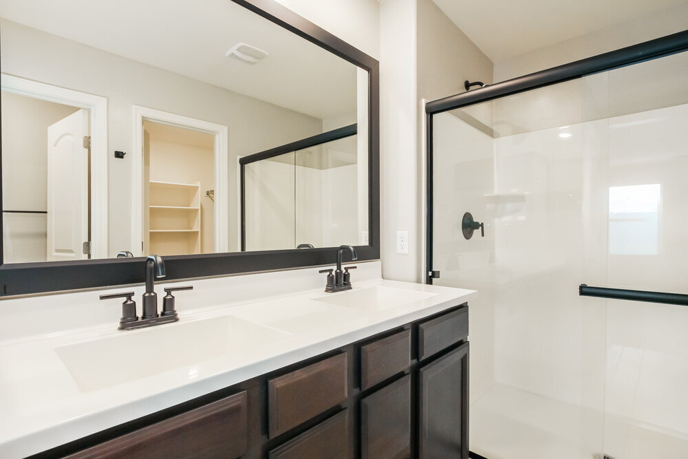 Building Photo - 25773 W Euclid Ave