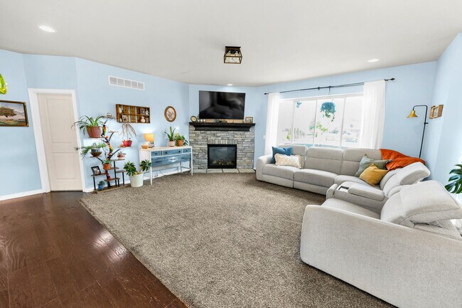 Building Photo - 26574 Bronx Dr