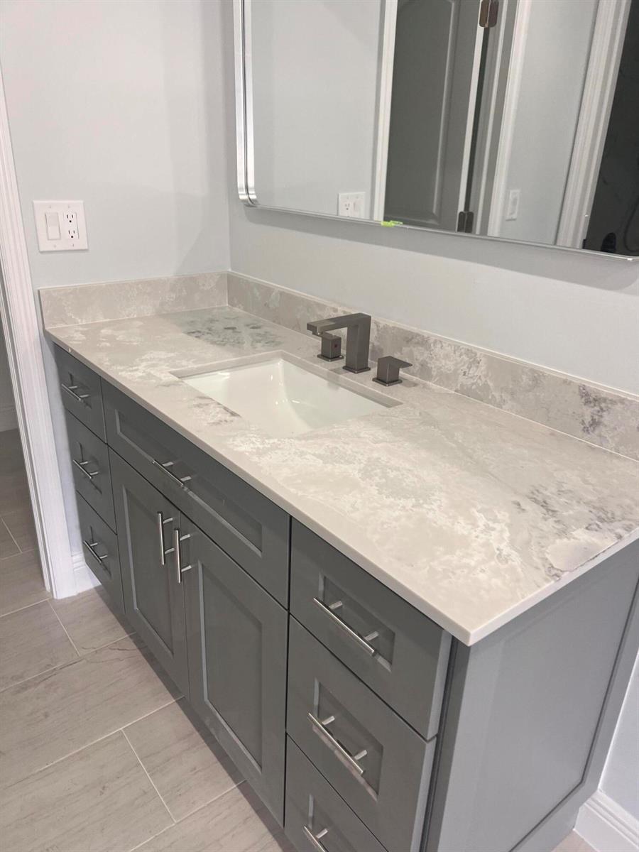 Building Photo - 1051 Orange Ter