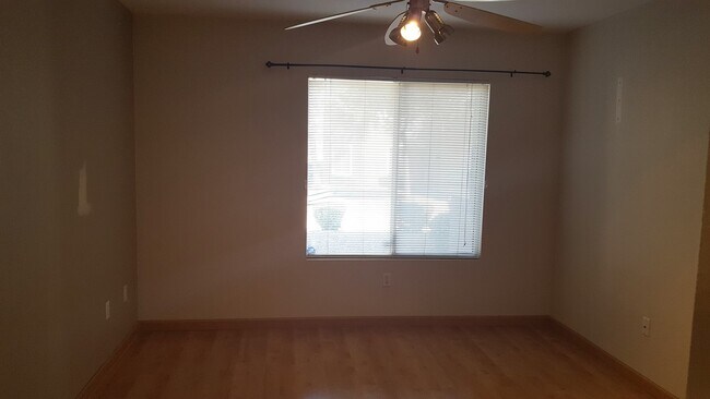 Building Photo - Three Bedroom Southwest Condo, Tile, Ground Floor