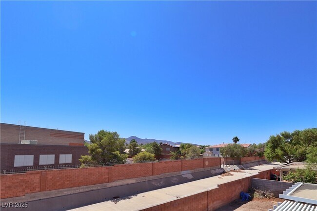 Building Photo - 975 Leadville Meadows Dr
