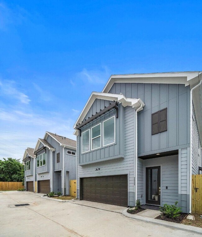Building Photo - 7514 Sandle St