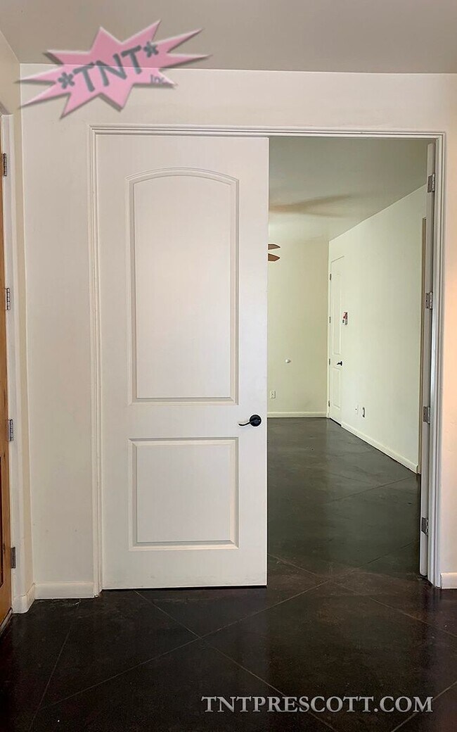 Building Photo - Prescott Home In The Pines