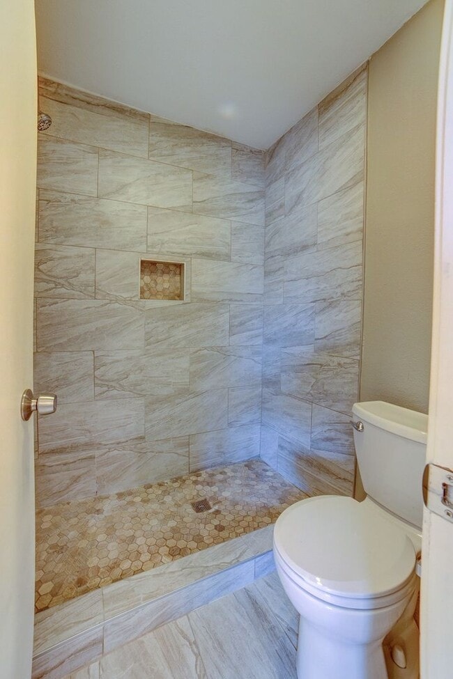 Building Photo - 3 Bed | 2 Bath | Tulsa | 1,511 SQFT