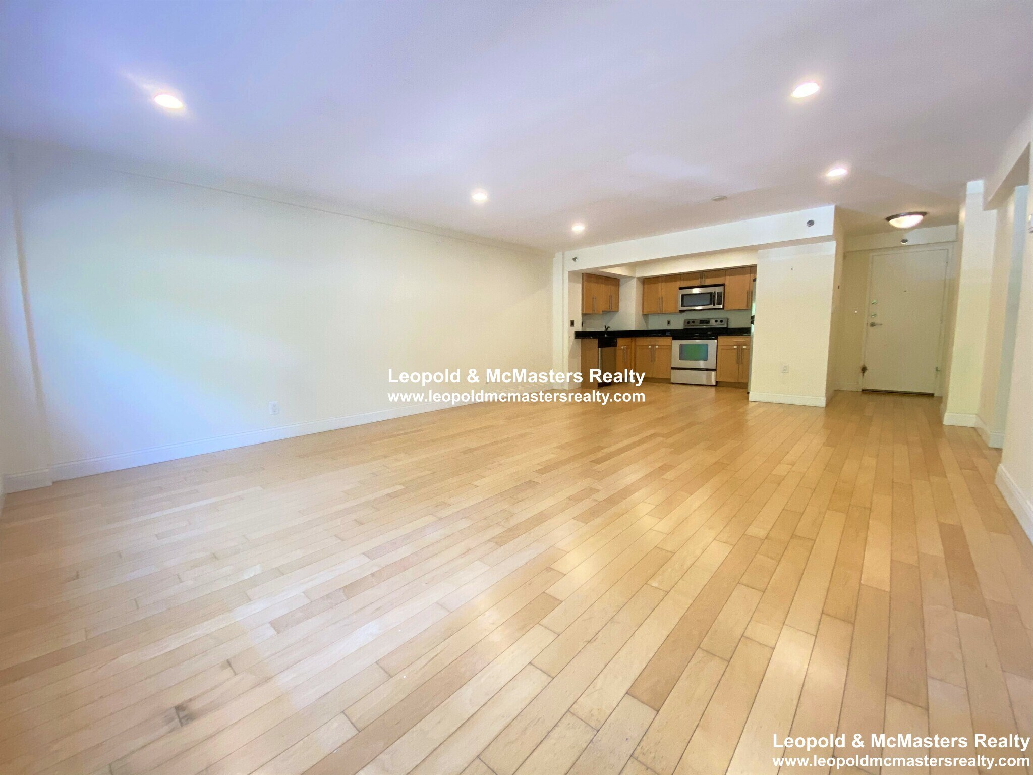 Building Photo - 1601 Beacon St