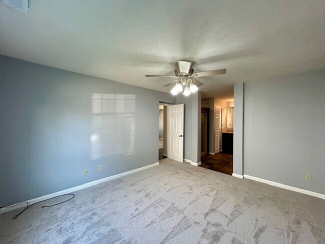 Building Photo - Charming 4-Bedroom Home Near Morse Park & ...