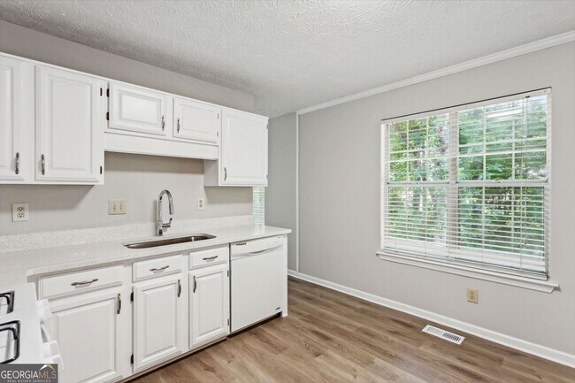 Building Photo - 525 Abbotts Hill Ln