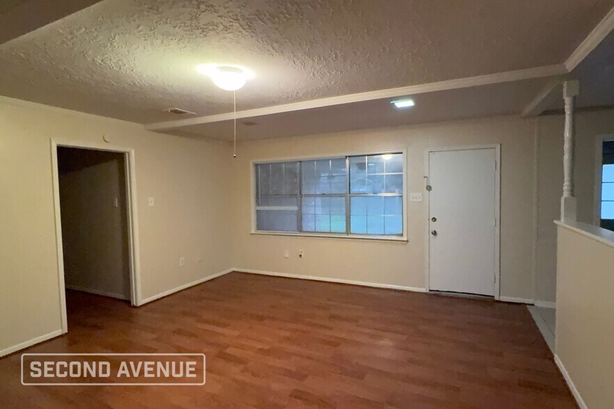 Building Photo - 2542 Anzalone Dr