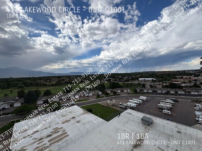 Building Photo - 411 Lakewood Cir