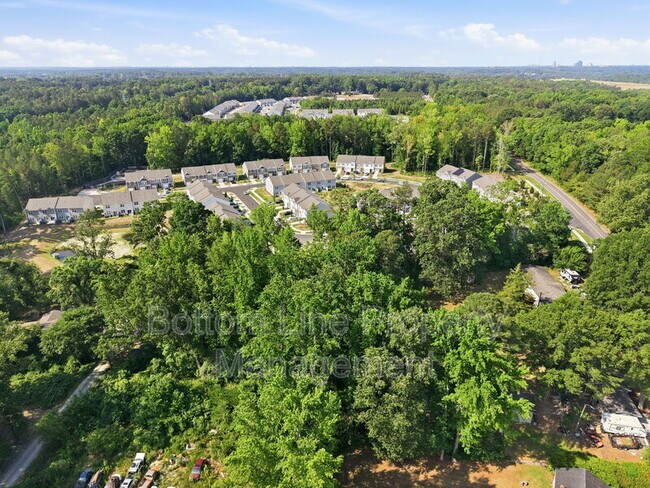 Building Photo - 1117 Dakine Dr