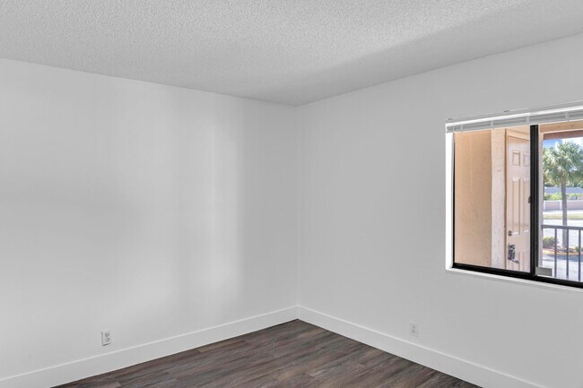 Building Photo - 7951 Southgate Blvd