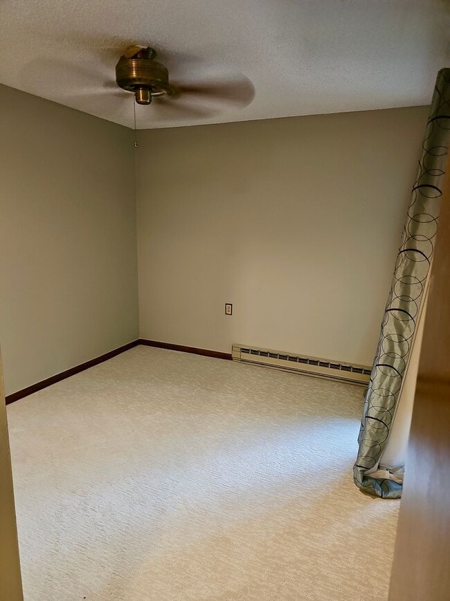 Building Photo - 2 Bedroom 2 Bath Condo in Pier Point Village