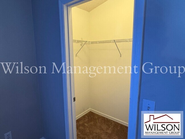 Building Photo - 4944 Waterside Pointe Cir