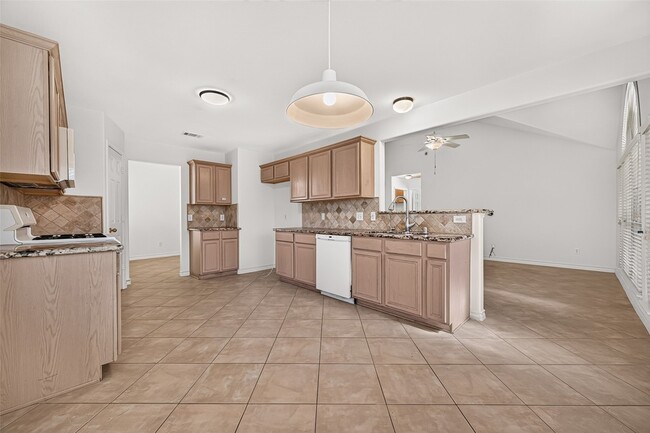 Building Photo - 3830 Flatwood Dr