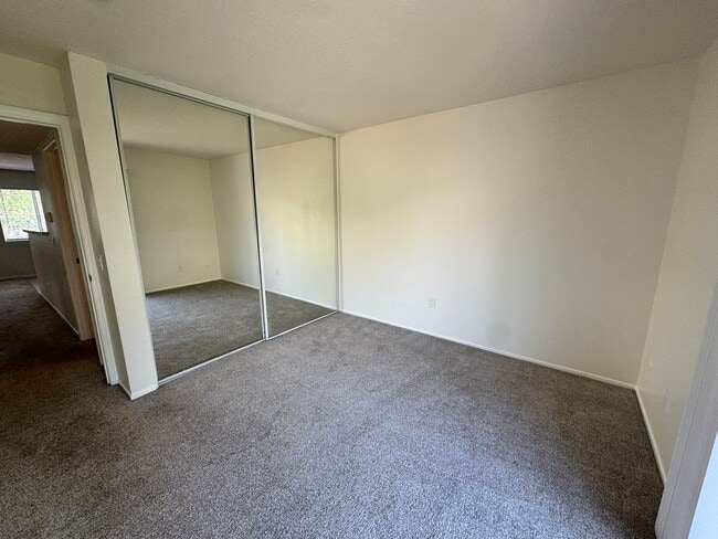 Building Photo - 2616 Alpine Blvd