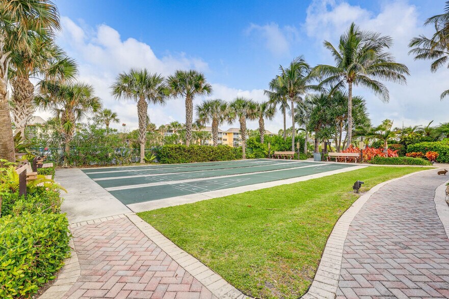 Building Photo - 2400 S Ocean Dr