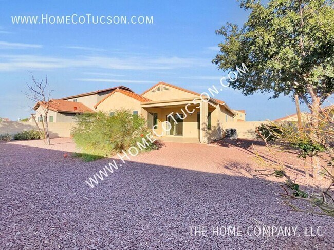 Building Photo - 34584 S Bronco Dr