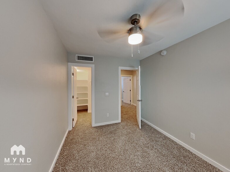 Building Photo - 12707 W Tasha Dr