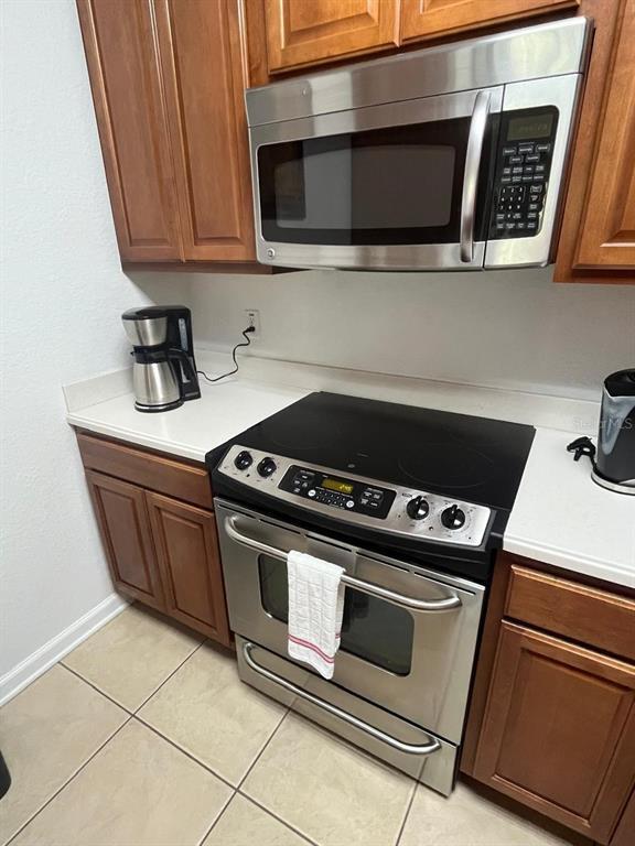 Building Photo - 4024 Breakview Dr