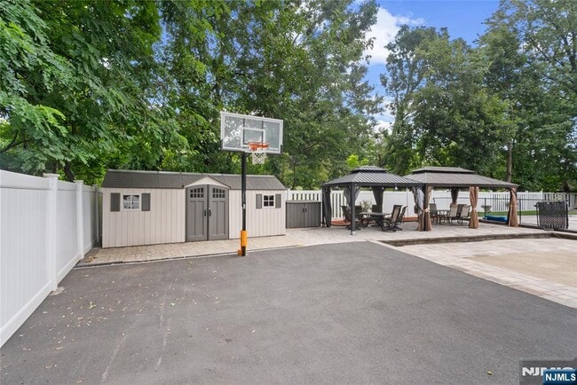 Building Photo - 26 Dapp Ct