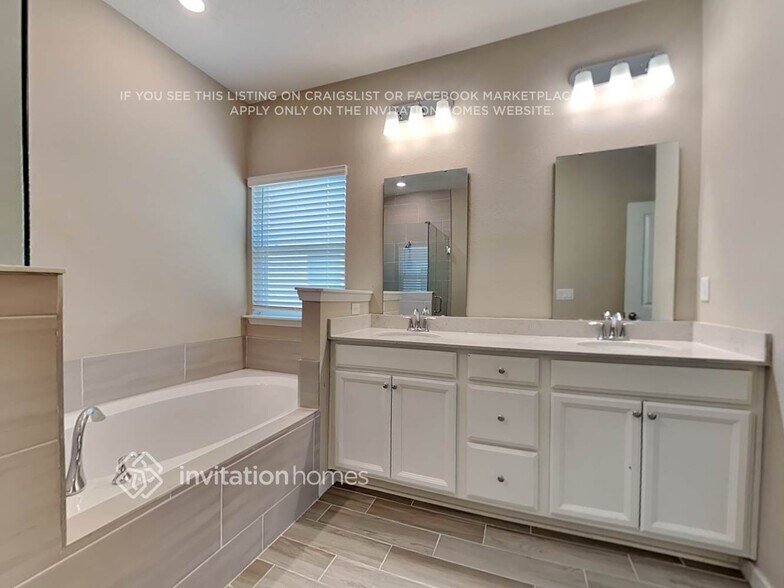 Building Photo - 7539 Chervil St