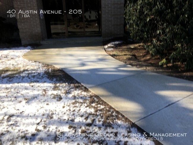 Building Photo - 40 Austin Avenue