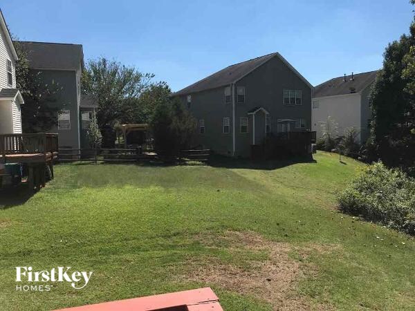 Building Photo - 1443 Bottle Brush Ln