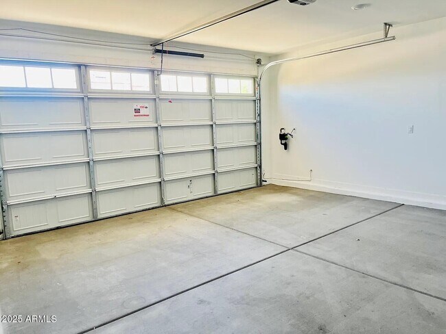 Building Photo - 3730 S 64th Dr