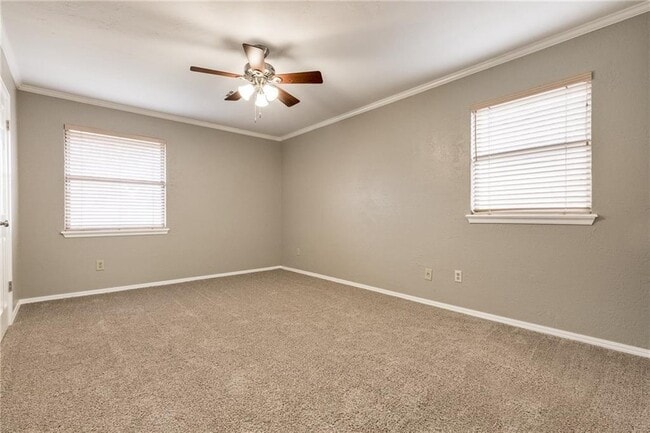 Building Photo - 3313 Meadow Ln