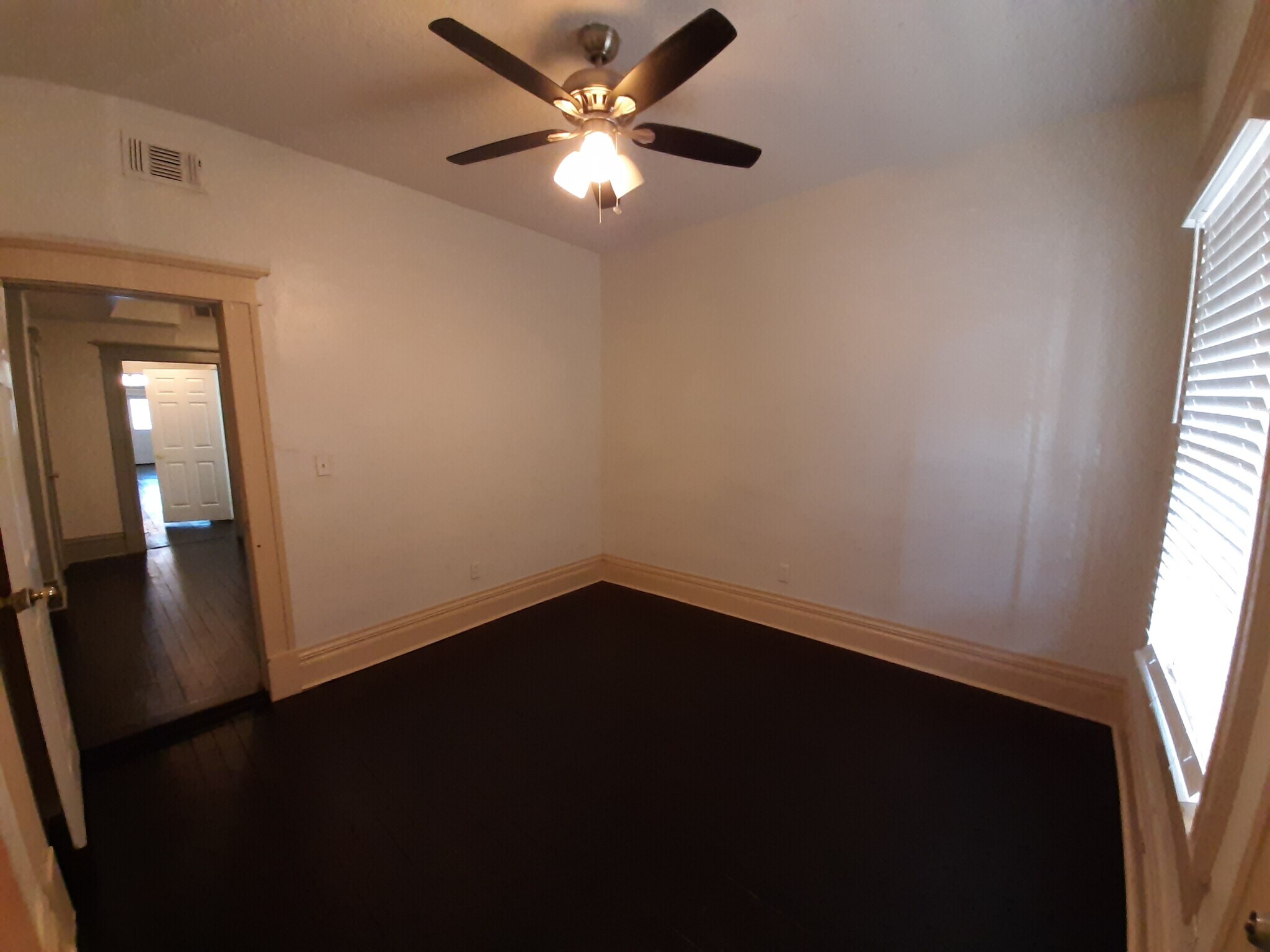 Building Photo - 4710 Reiger Ave
