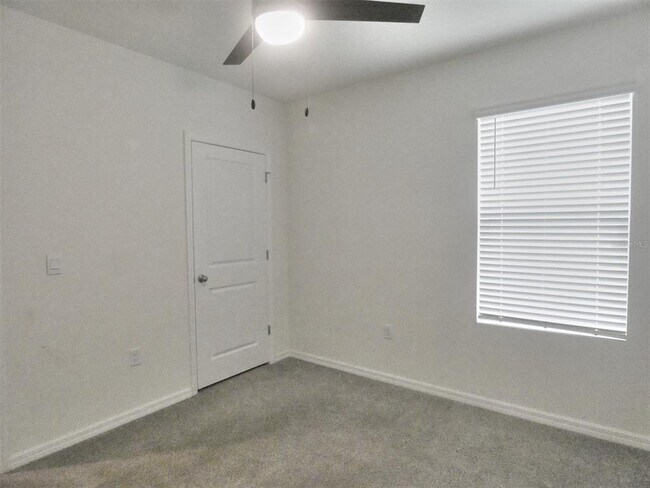 Building Photo - 17014 Oval Rum Dr