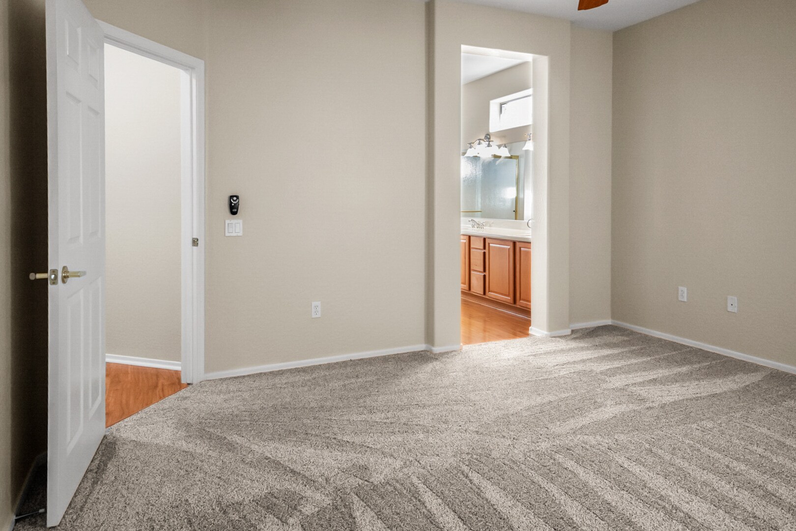 Building Photo - 17547 W Calistoga Dr