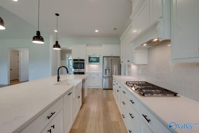 Building Photo - 6128 Pembrook Pond Pl SE