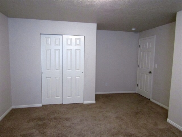 Building Photo - 32 E 2200 S