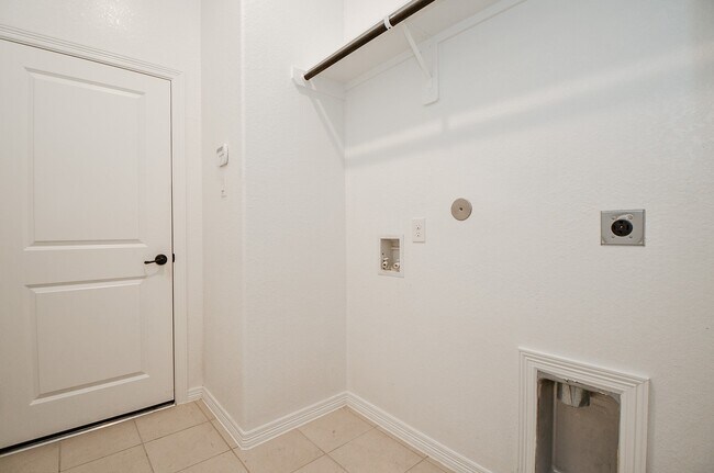 Building Photo - 18331 Pedernales Springs Dr
