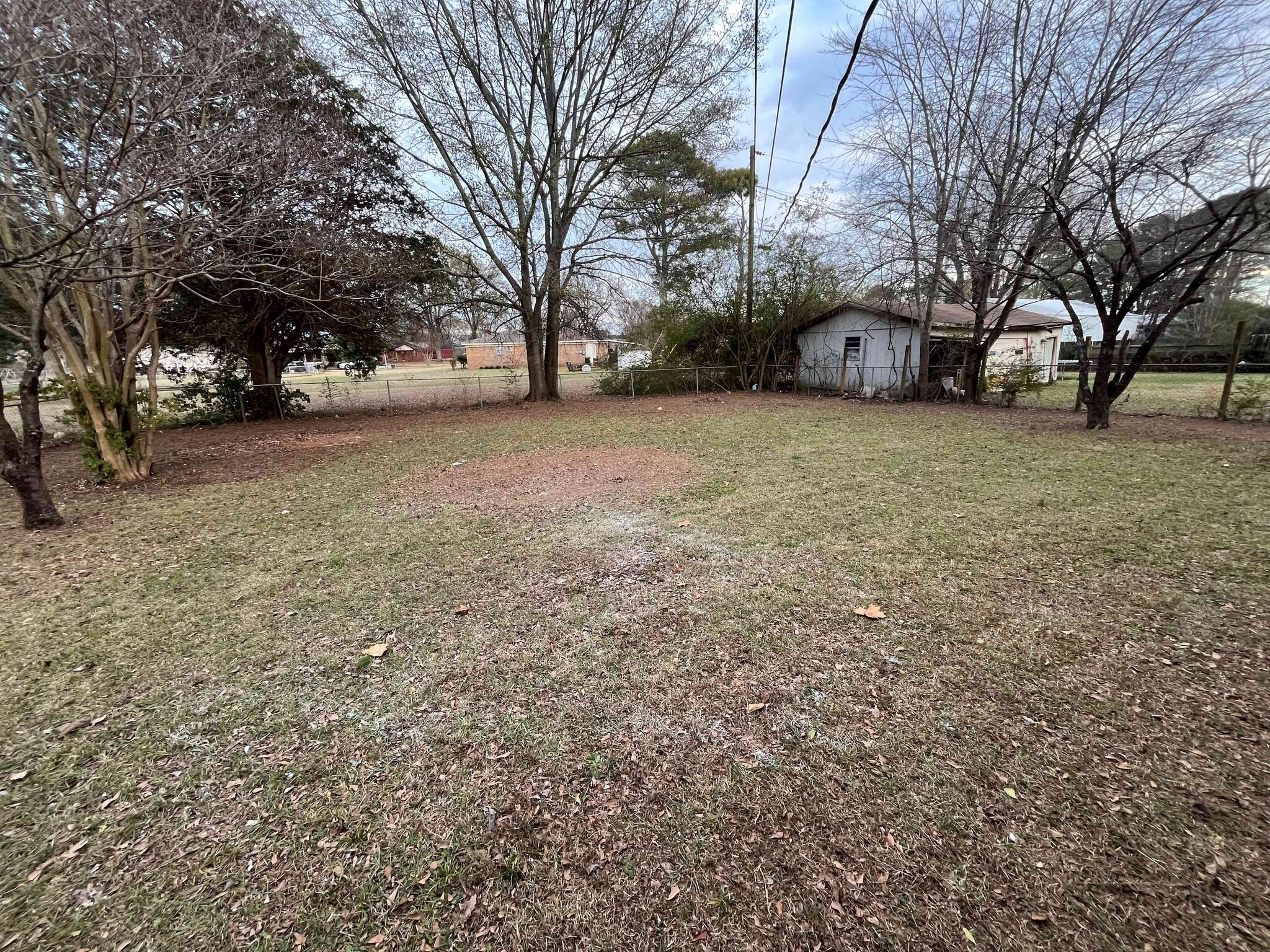 Building Photo - 2604 Briar Ave SW