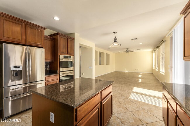 Building Photo - 5303 W Pinnacle Vista Dr