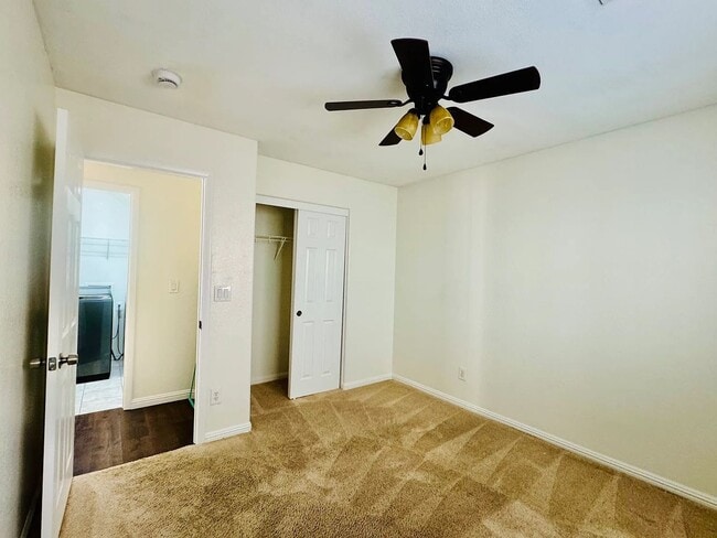 Building Photo - Great Floor Plan!!!