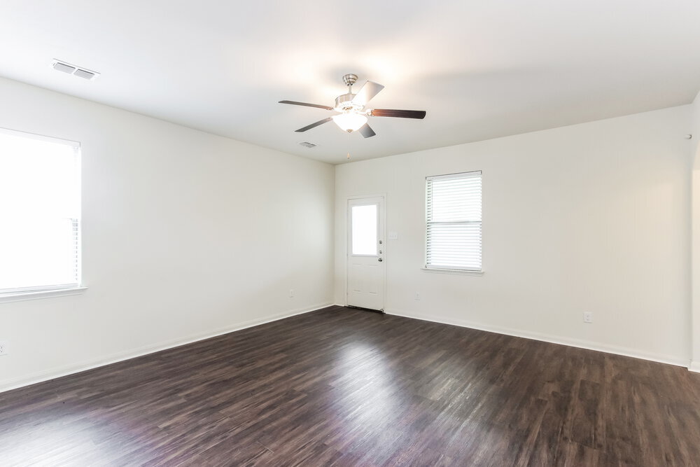 Building Photo - 14333 Wrangler Way