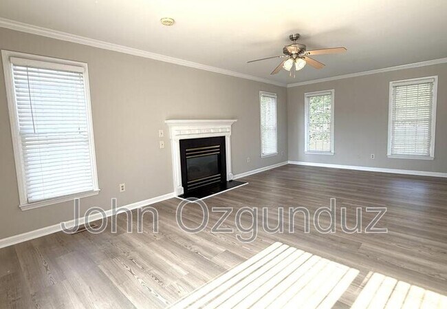 Building Photo - 804 Falling Wind Ct