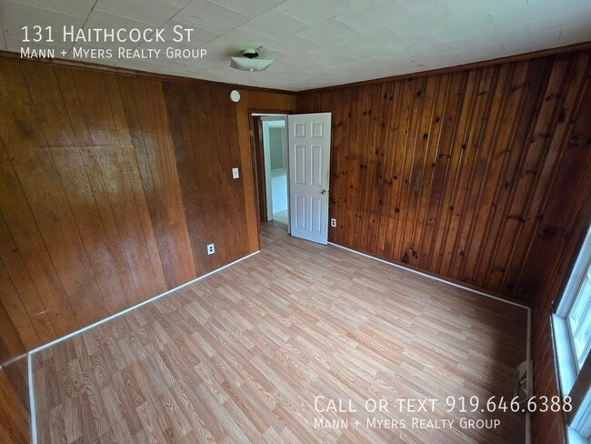 Building Photo - 131 Haithcock St