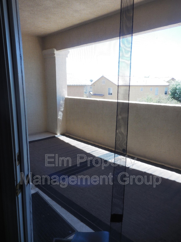 Building Photo - 3555 Meridale Dr