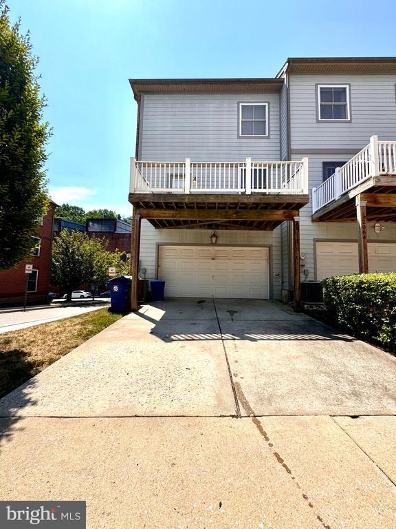 Building Photo - 2062 Clipper Park Rd