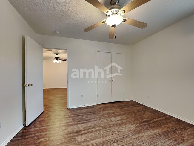 Building Photo - 1699 Wildrose Dr