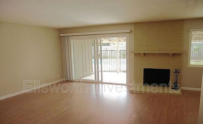 Building Photo - 3665 Morlan St