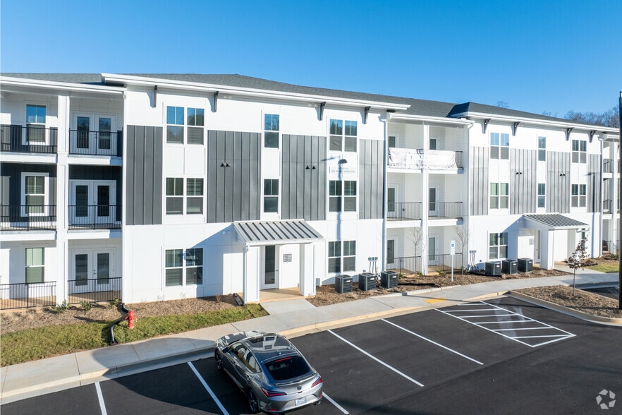 Building Photo - Arden Pines Luxury Apartments