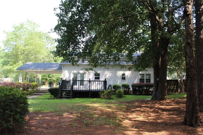 Building Photo - 1870 Rose Garden Ln
